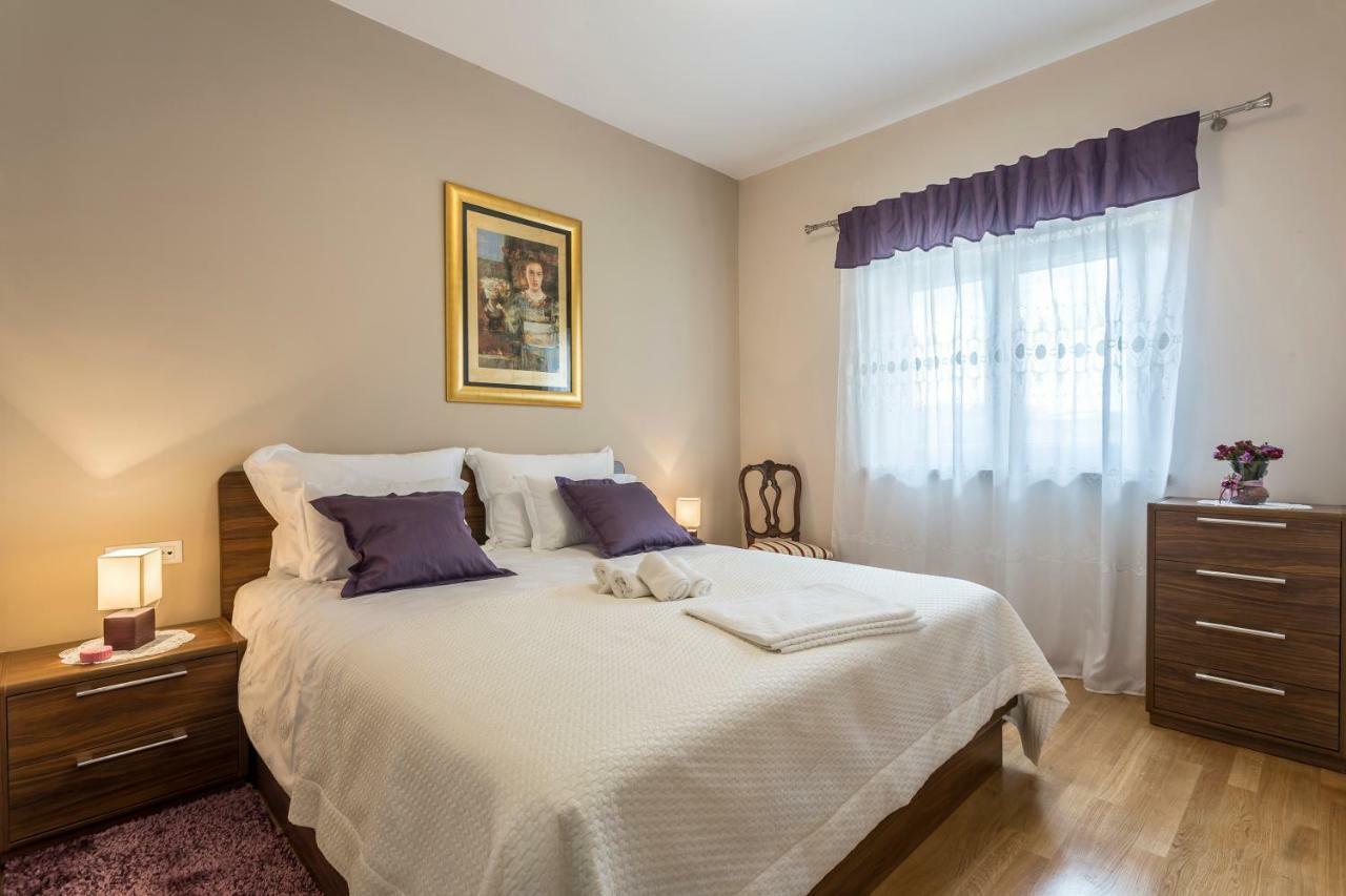 Villa Flores Rogoznica  Extérieur photo