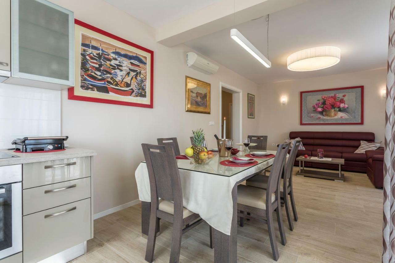 Villa Flores Rogoznica  Extérieur photo