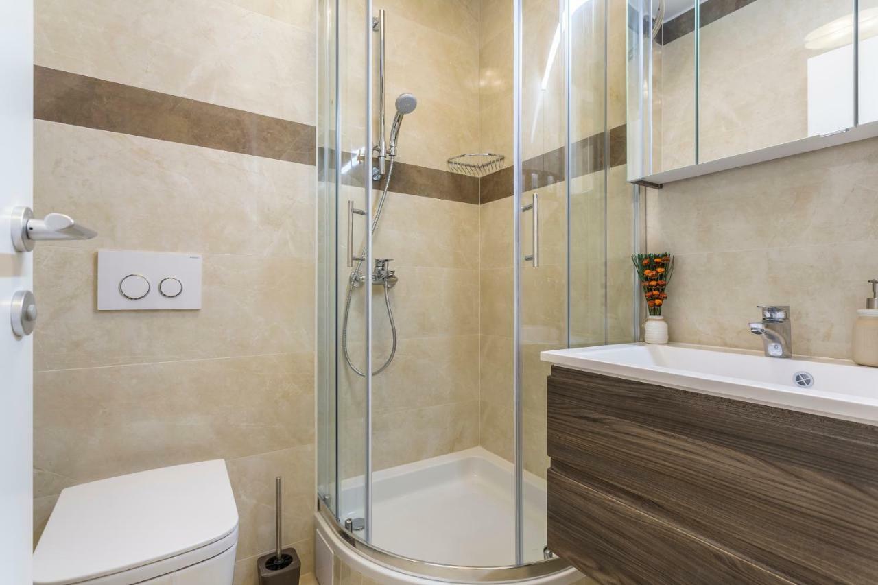 Villa Flores Rogoznica  Extérieur photo